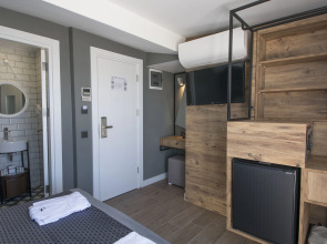 Hotel Pure Blanche Lara