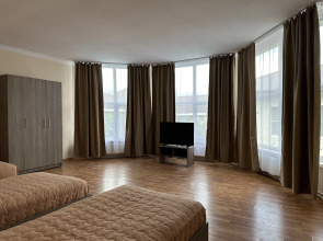 Гостевой дом  Come Inn на Кленовой