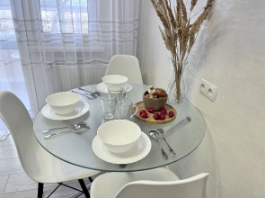 Квартира Крымской Весны 5/4