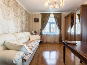 Апартаменты Большие красивые апартаменты напротив Кремля