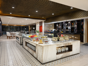 Отель The Alana Hotel & Conference Center Malioboro Yogyakarta