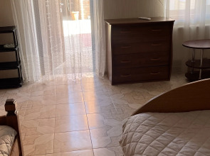 Апартаменты Коммунаров 50