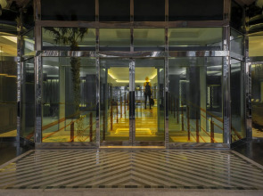 Отель Le Méridien Mina Seyahi Beach Resort & Waterpark