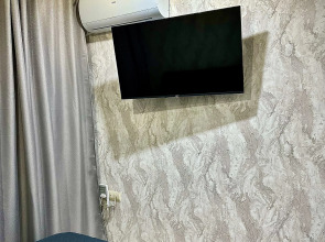 Квартира С Новым Ремонтом , В Лучшем Районе