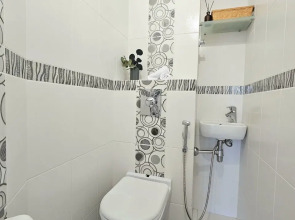 Квартира в удобной локации рядом со станцией метро Суконная слобода