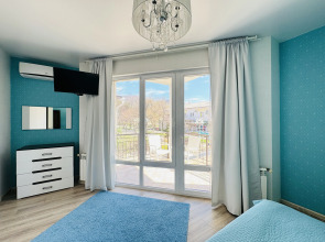 Апартаменты Лермонтовский бульвар 1