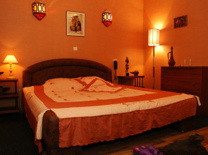 Отель Велес