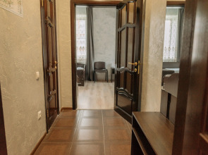 Отель Корона