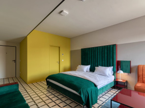 Manifest Restaurant and Hotel Gyumri