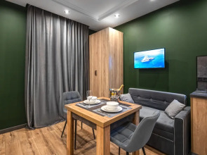 Апартаменты Улучшенные с Красивым Видом Elite Apartments