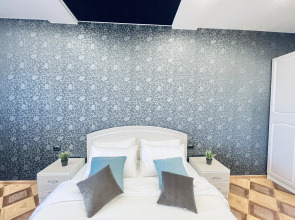 Апартаменты VEGAS на Малой Ямской 63