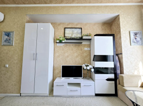 Квартира Уютная в Комплексе с Бассейном