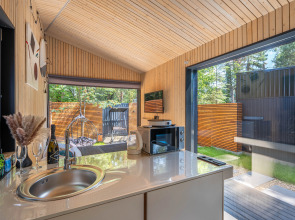 Частный дом Домик для двоих с сауной,купелью и мангальной зоной