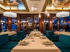 Отель «Моцарт»