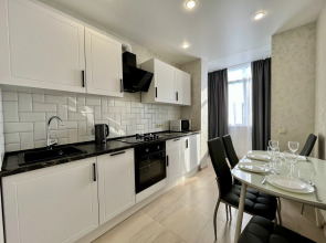 Квартира Апартаменты в Центре Гагры с Видом на Море и Горы