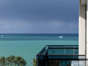 Апарт-отель Next Green Aparthotel Official.