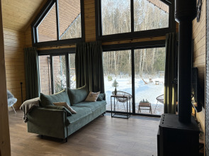 Дом с Камином и Панорамными Окнами