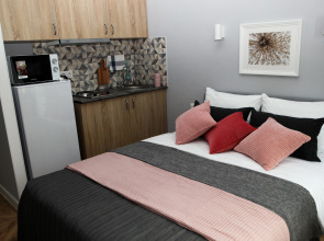 Апартаменты В Небоскребе с видом на Останкинскую башню 1