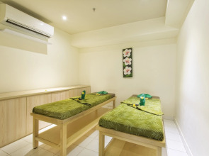 Отель MaxOneHotels Bukit Jimbaran