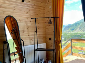 Шале Kazbegi Inn Cottages