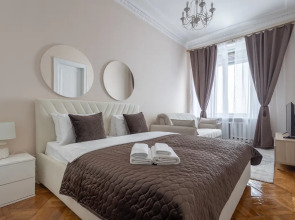 Апартаменты Улучшенные с Балконом и Гостиной