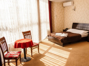 Отель Golden Palace