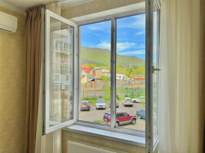 Улучшенные трехкомнатные апартаменты с террасой