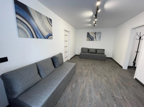 Квартира 4-х комнатная на 10-х у пляжа с озером