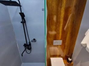 Отель Khans Palace