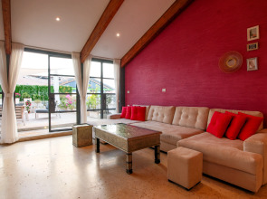 Апартаменты Penthouse & Jacuzzi in Neve Tzedek by FeelHome