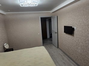 Квартира Двухкомнатная в тихом дворе с новым ремонтом и техникой