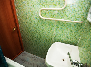 Квартира 2k Classic у ЦВС Кинеф на Энергетиков  Посуточно Кириши