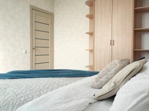 Апартаменты Panda Home с видом на мост влюблённых