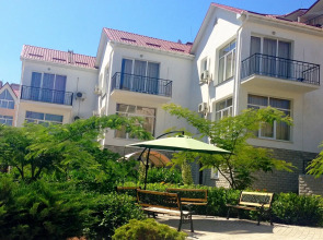 Отель Амалия