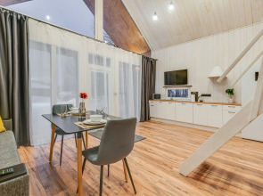 Частный дом загородный с баней на дровах