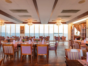 Отель Hulhule Island