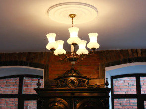 Отель Brick Walls Hotel