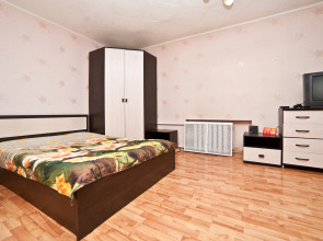 Апартаменты Марьин Дом на Азина 20/3