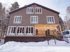 База Отдыха Hotel Brusnika