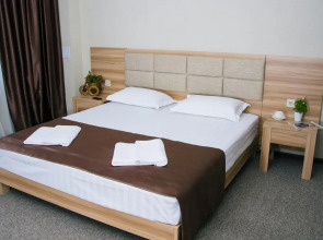 Отель WoodHouse