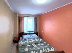 Квартира трёхкомнатная просторная (вместимость до 11 чел.) с изолированными комнатами в центре города