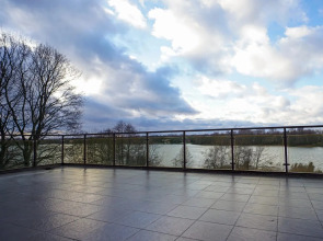 Бутик-отель Хюгге на Озере