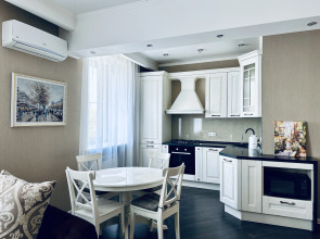 Апартаменты Unique Apart Гарден в Самом Центре Кемерово на Главной Прогулочной Улице Весенней 16