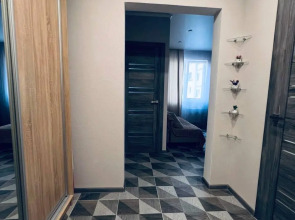 Апартаменты еЖИВИка Автомобилистов 13