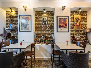 Отель Taksim Trust