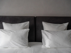 Отель Атмосфера