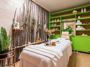 Отель Litz Resort