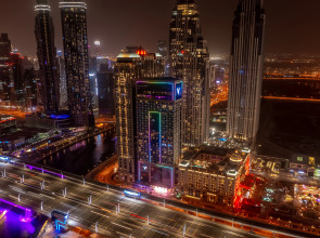 Отель V Hotel Dubai Curio Collection by Hilton