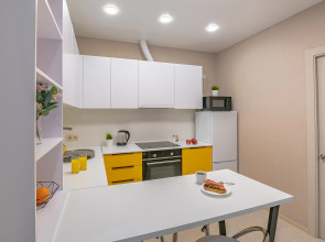 Апартаменты TopHouse на Каплунова 10 трёхкомнатные