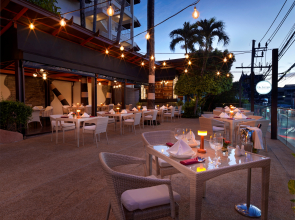 Chanalai Flora Resort, Kata Beach